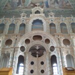 Иконостас в храм