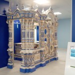 Фаянсовый иконостас с золотом