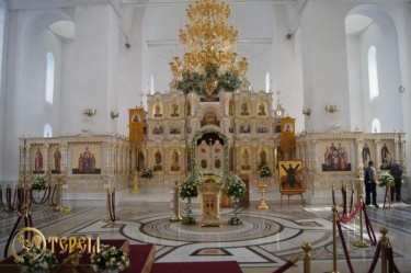 Иконостас храма Апостола Андрея Первозванного, р.п. Атяшево республика Мордовия