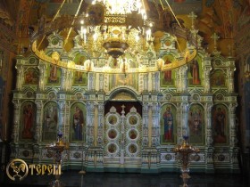 Фаянсовый иконостас в церкви Сергия Радонежского Спасо-Печерского монастыря г. Нижний Новгород
