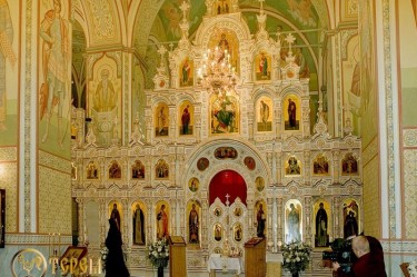 Фаянсовый иконостас в Церкви Рождества Христова г. Арзамас Нижегородская обл.