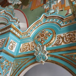 Иконостас из фаянса