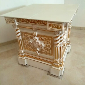 Жертвенник для храма