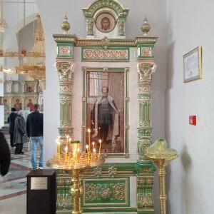 Киот из фаянса