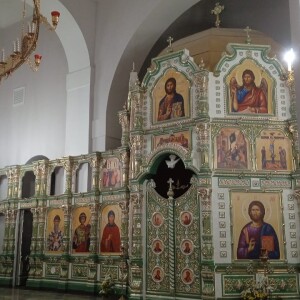 Иконостас из фаянса в г. Барнаул