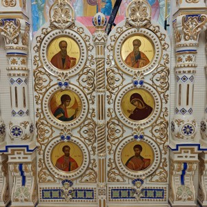 Керамические врата для храма