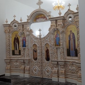 Керамический иконостас с росписью золотом