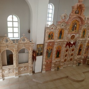 Керамический иконостас с золотом