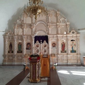 Заказать фаянсовый иконостас с золотом
