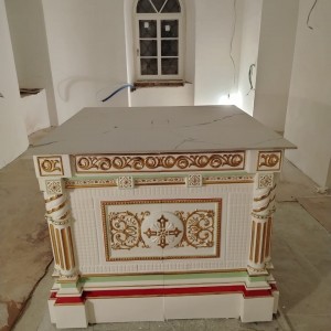 керамический престол с золотом и деколью